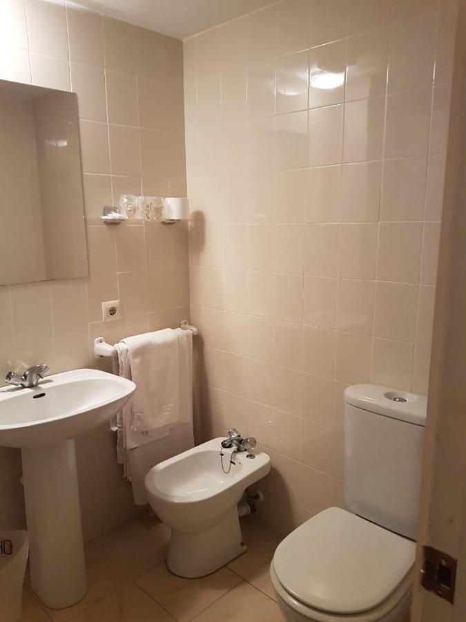 Hostal Galicia Figueres  Eksteriør bilde